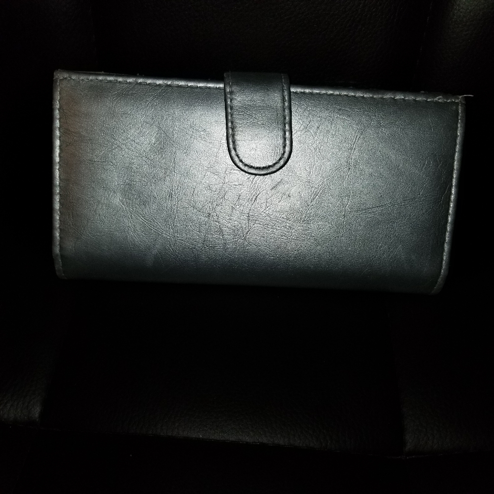 Silver Sequined Ladies Generic Wallet - Picture 2 of 4
